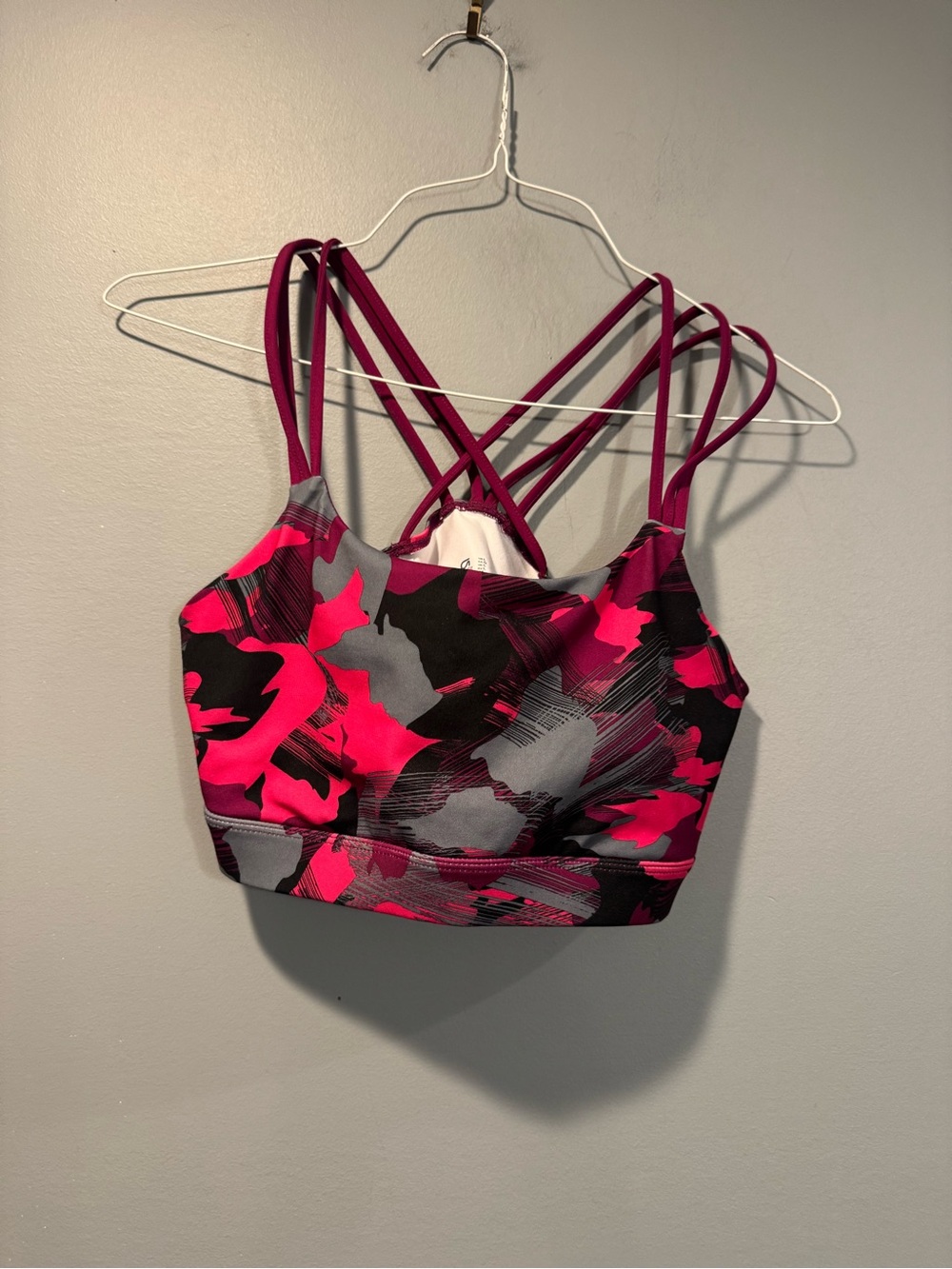 Woman’s Gap Fit Sports Bra